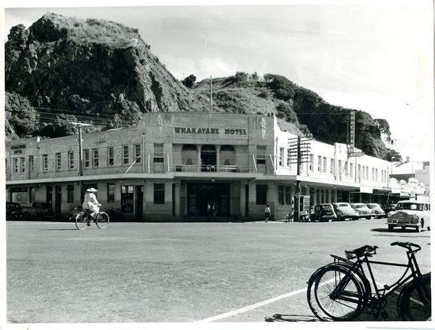 The Whakatāne Hotel, Whakatāne Museum Collection, 776