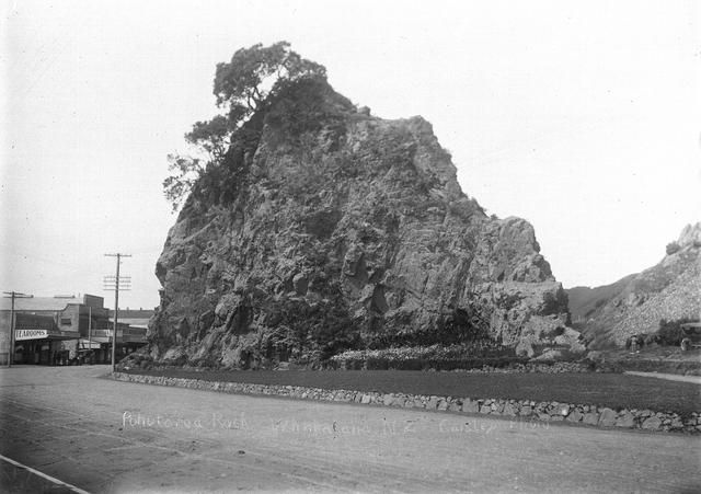 Pohaturoa Rock, Whakatāne