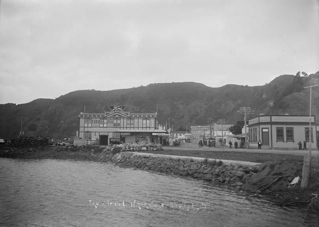 Whakatāne River