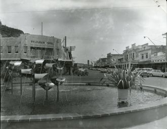 Whakatāne Town Centre, Whakatāne Museum Photographic Collection - 13830